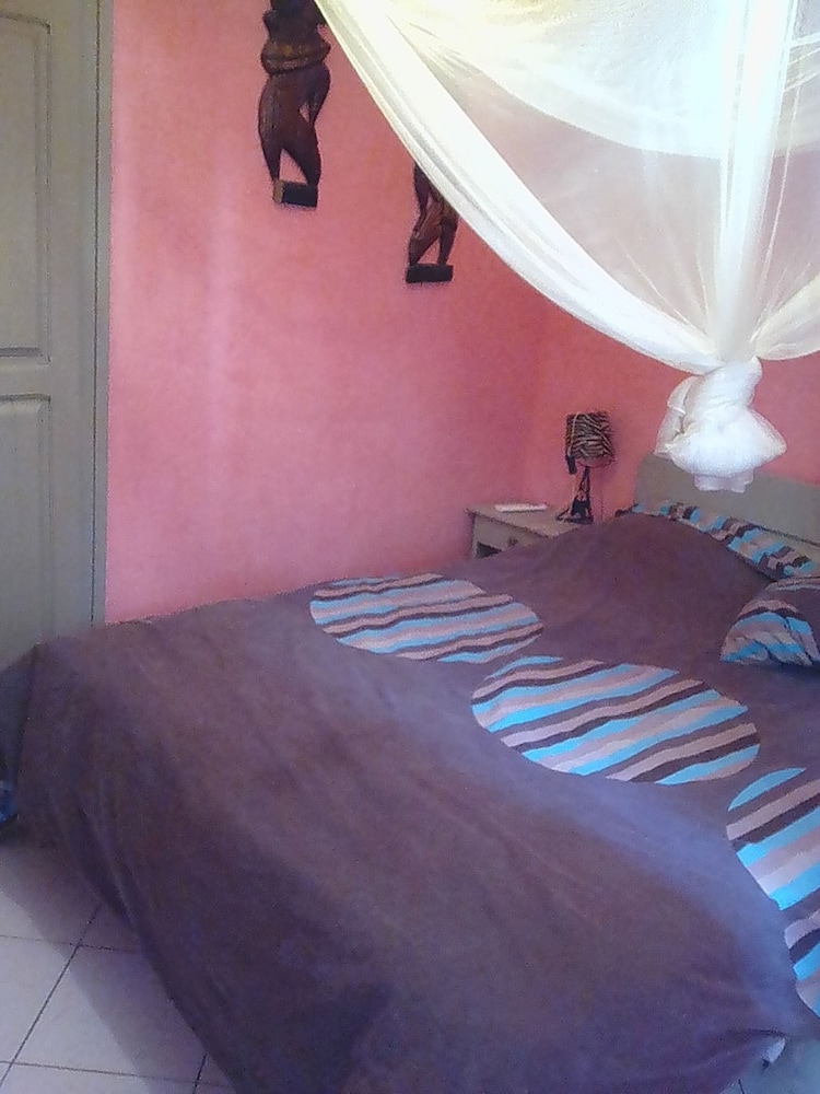 Villa 60 view 2