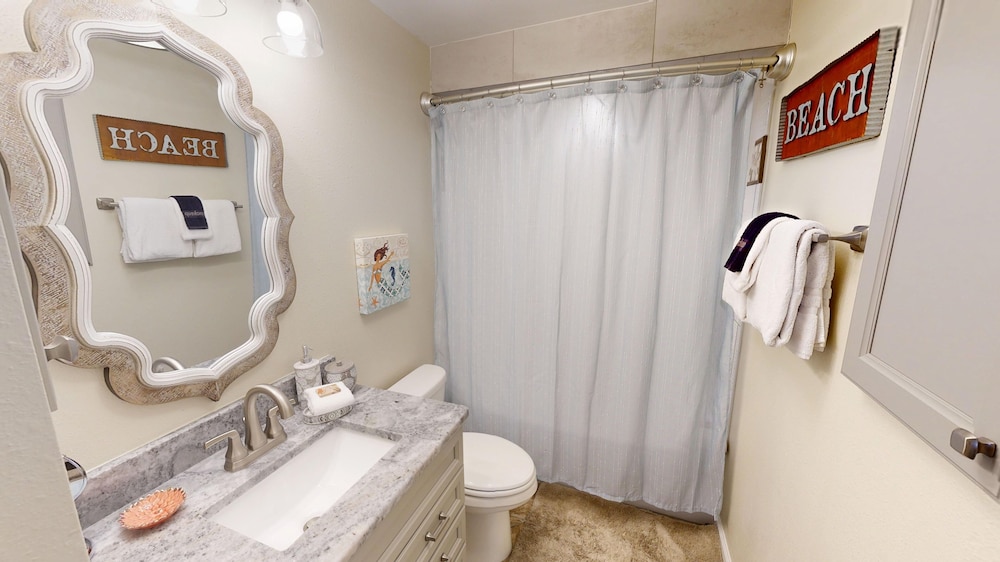 Shoreline Towers 3025 2 Bedroom Condo