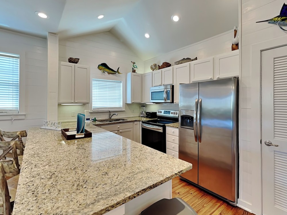 Reel Nauti by Silver Sands Vacation Rentals