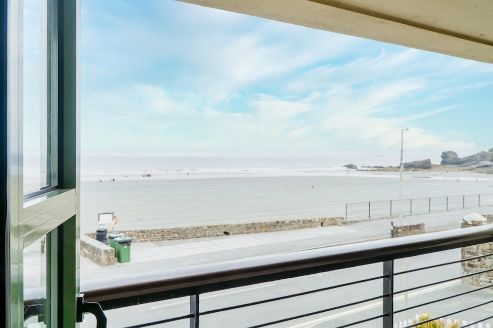 3 St Bride s Bay View - 3 Bedroom - Broad Haven
