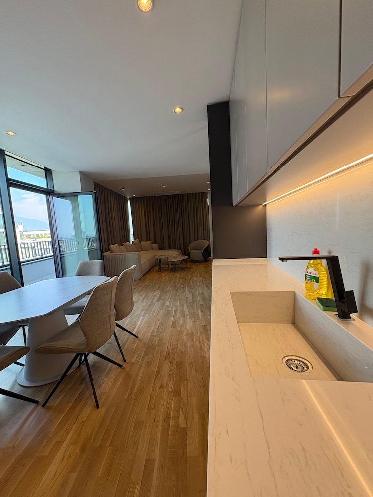Blue Boutique Apartments 4