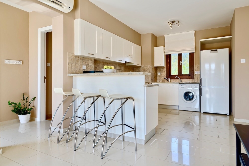 Apartment QZ12 - Anatoli view 4