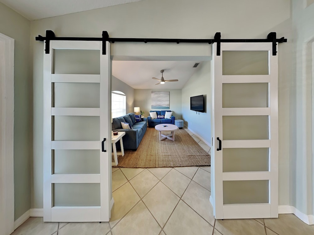 Endless Summer by Distinctive Beach Rentals