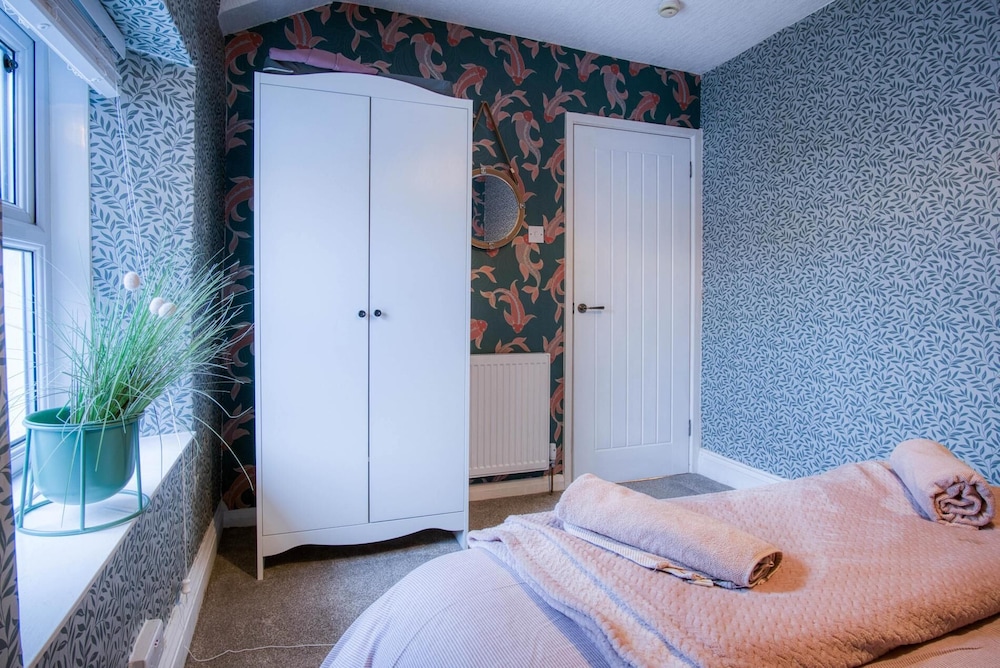 Lobster Cottage - 3 Bedroom Cottage - Tenby