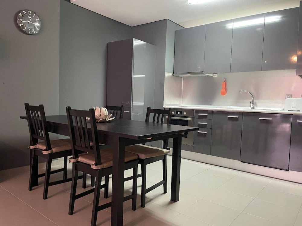 15 in Portim o With 1 Bedrooms and 1 Bathrooms