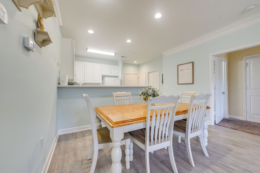 Walk to Crow Creek Golf Club: Condo w/ Pool!