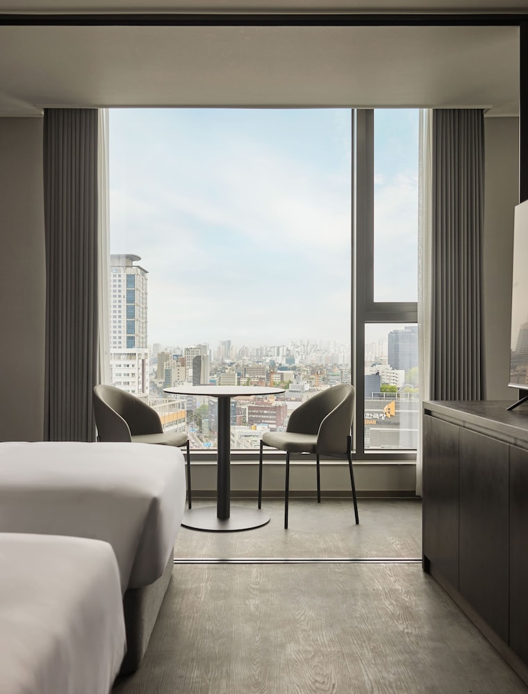 HOMES Stay MyeongDong 10