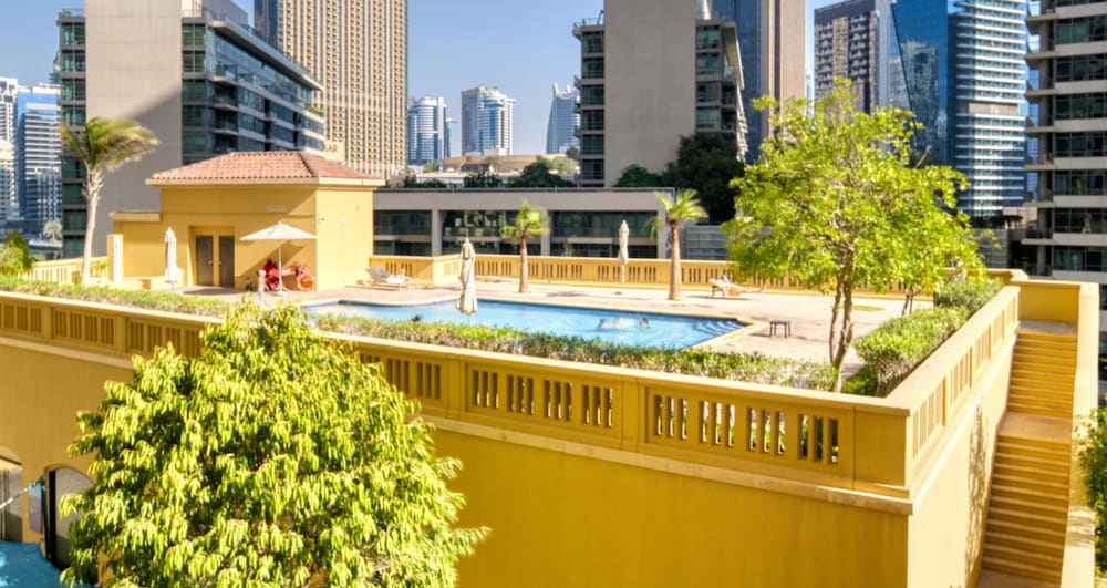JBR Gem Spacious 1BR Apt With Balcony