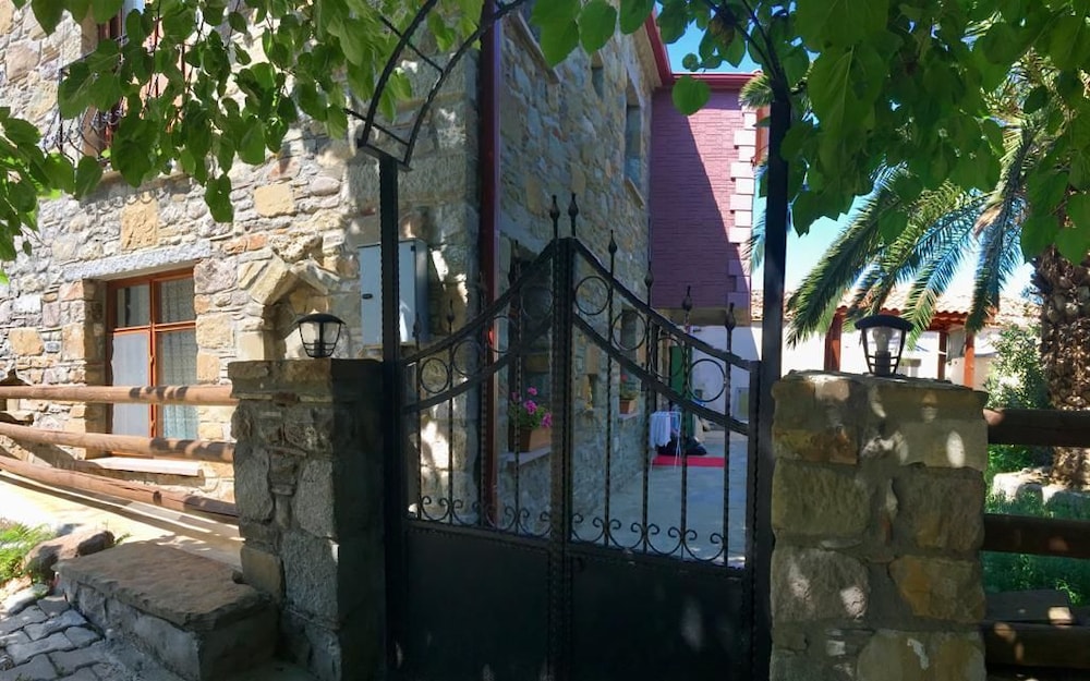 Photo 31