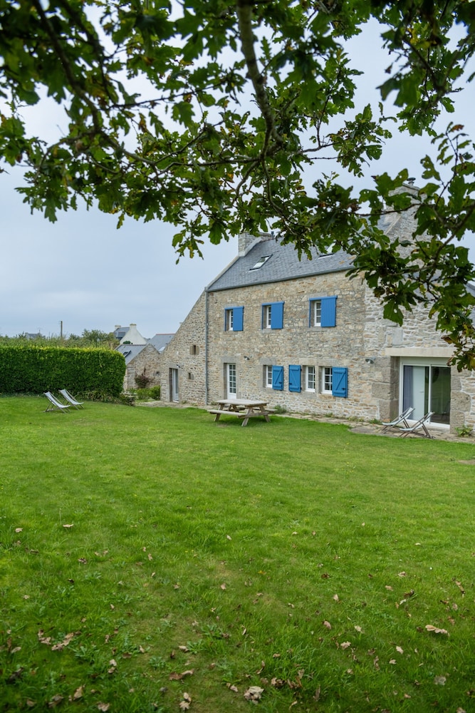 Holiday Home by Lampaul Beach With Garden