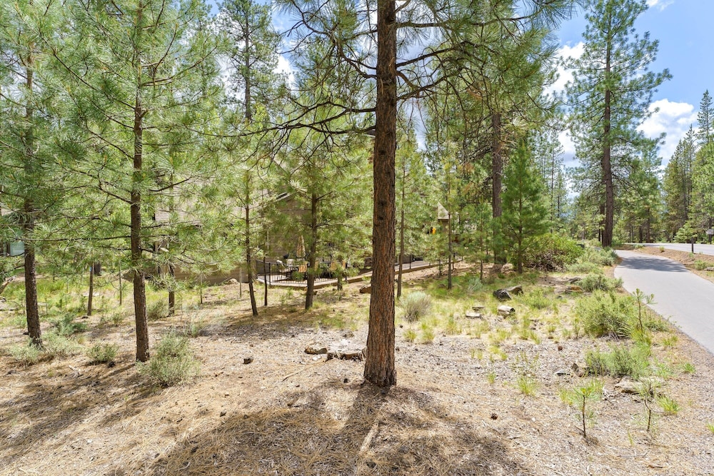 4 Red Fir 6 Bedroom Home