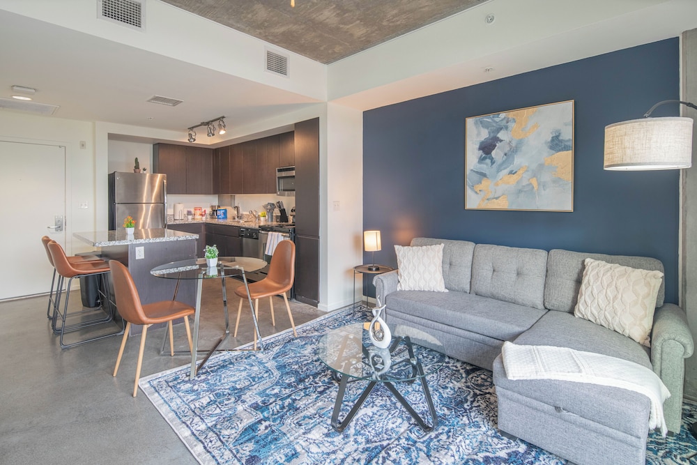 ROVE LIVING/KL - Roosevelt Point