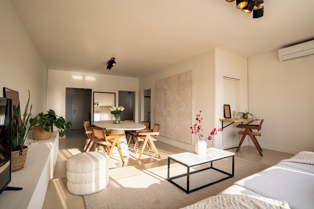 Maas Suites - The River House