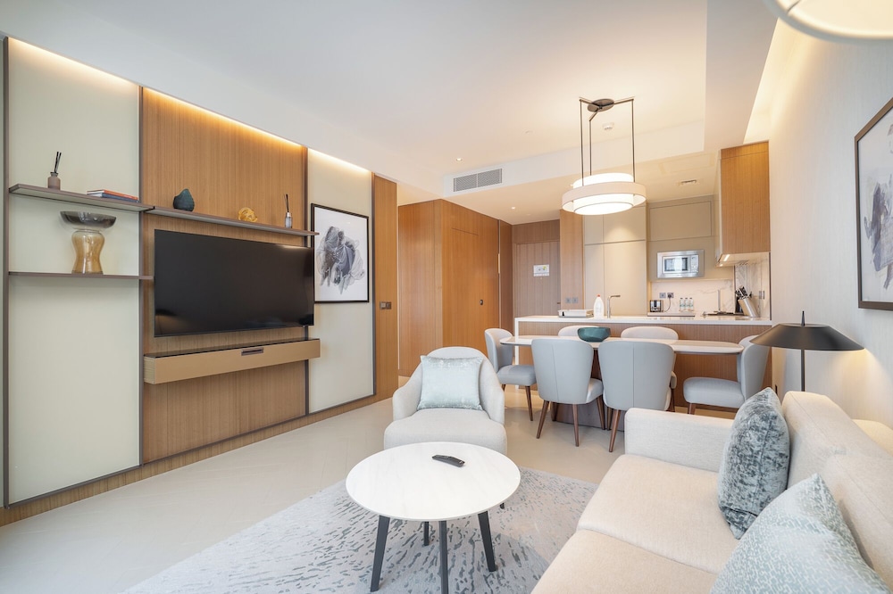 Address Residences Dubai Opera - Burj Khalifa City Views 2 & 3-Bedroom Apartment 1 minute walk to Burj Khalifa, Dubai Mall, Dubai Fountain by Heaven Crest