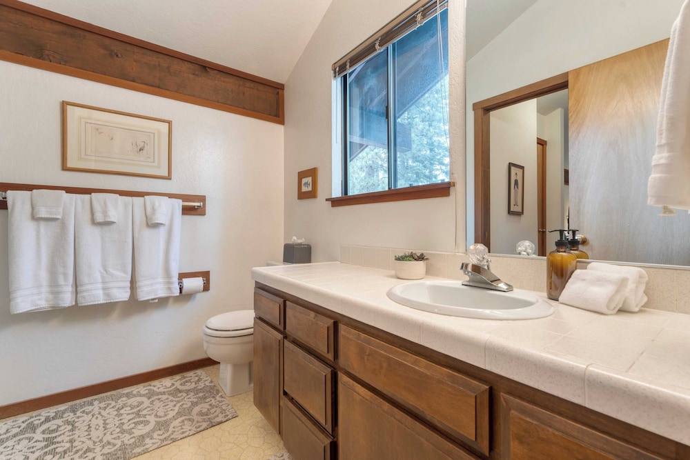 Northstar Hideaway by Avantstay 5mins to Skiing!