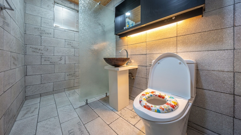 Gyeongju Jamjam Kids Pool Villa Pension