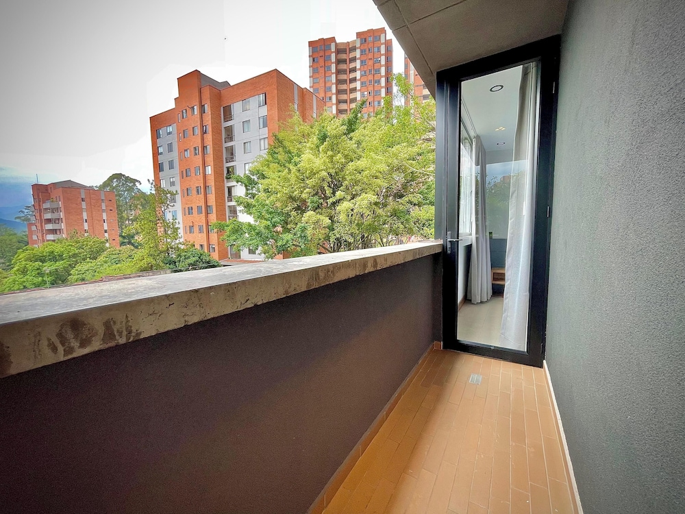 Nomadic Suites