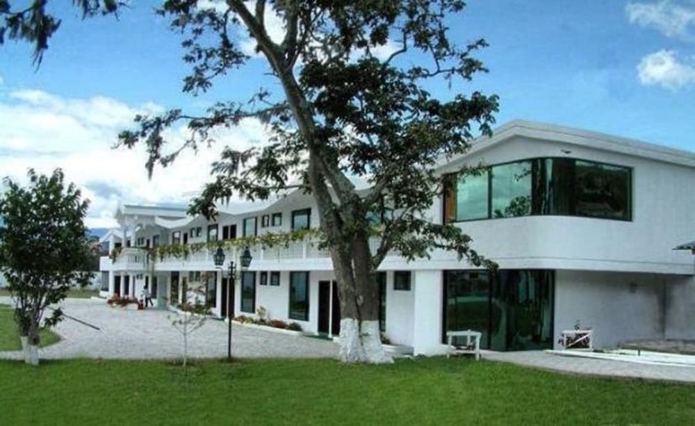 Hotel Hostería El Prado - Image 1