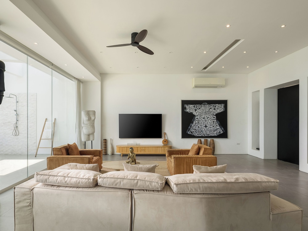 The Blossom Villa by Elite Havens