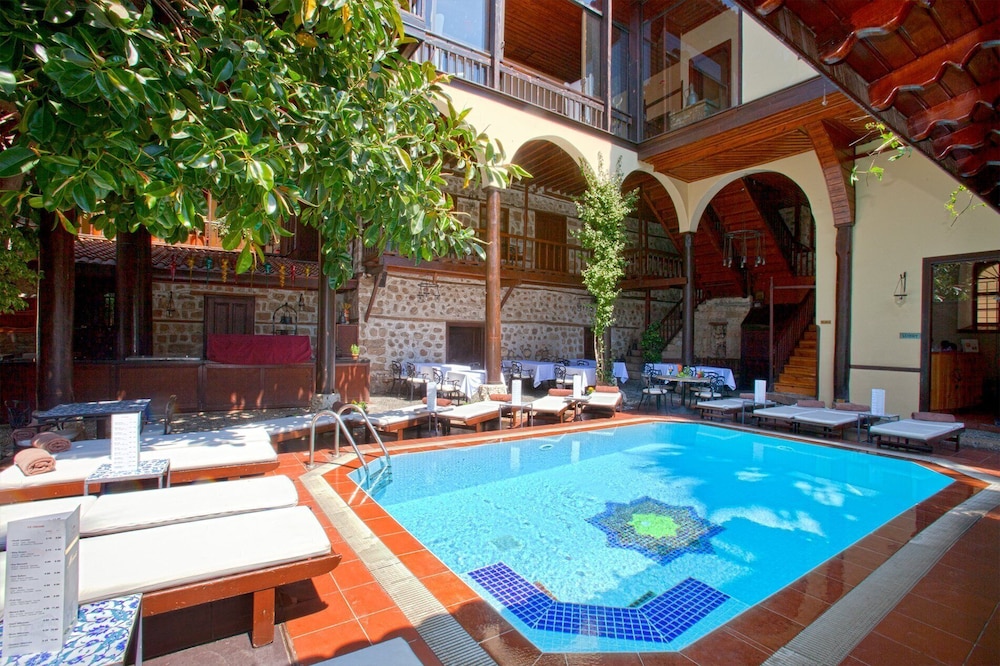 Alp Pasa Oteli - Özel Sınıf - Image 18