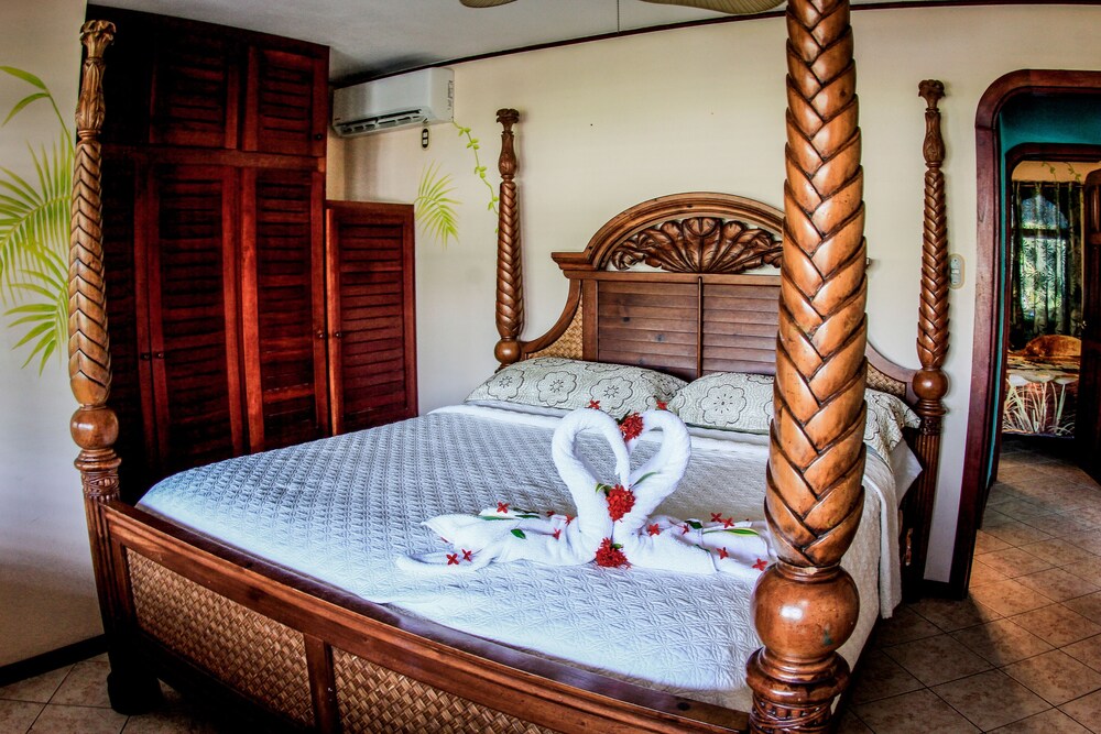 Marea Brava Apartments Ocean Front