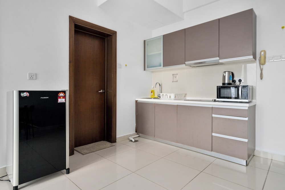 NaiBnB @ Regalia Residence