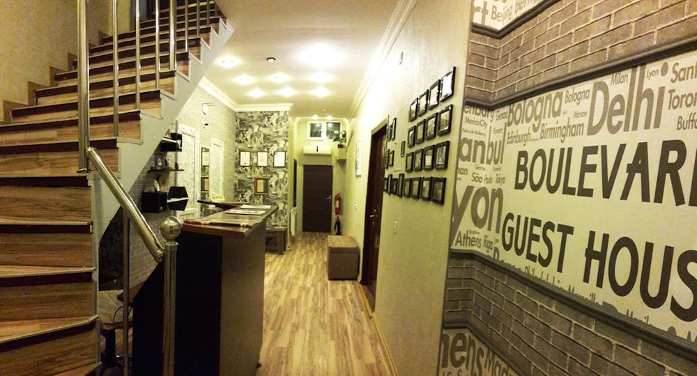 Boulevard Guest House
