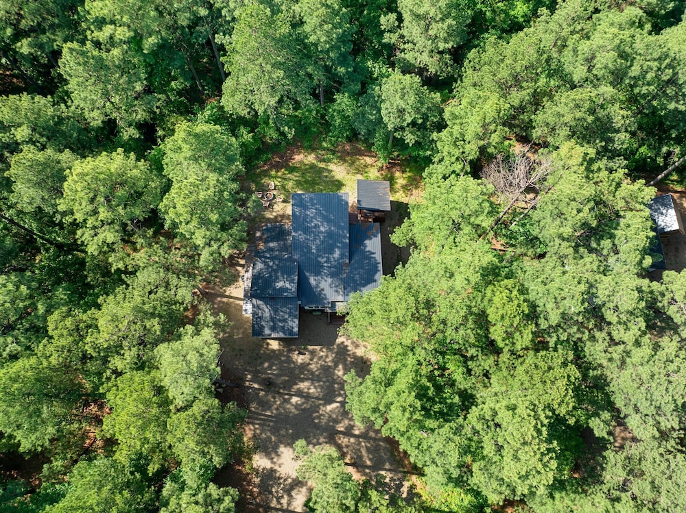 Luxe Privacy at Gorgeous Broken Bow Cabin Home view 2