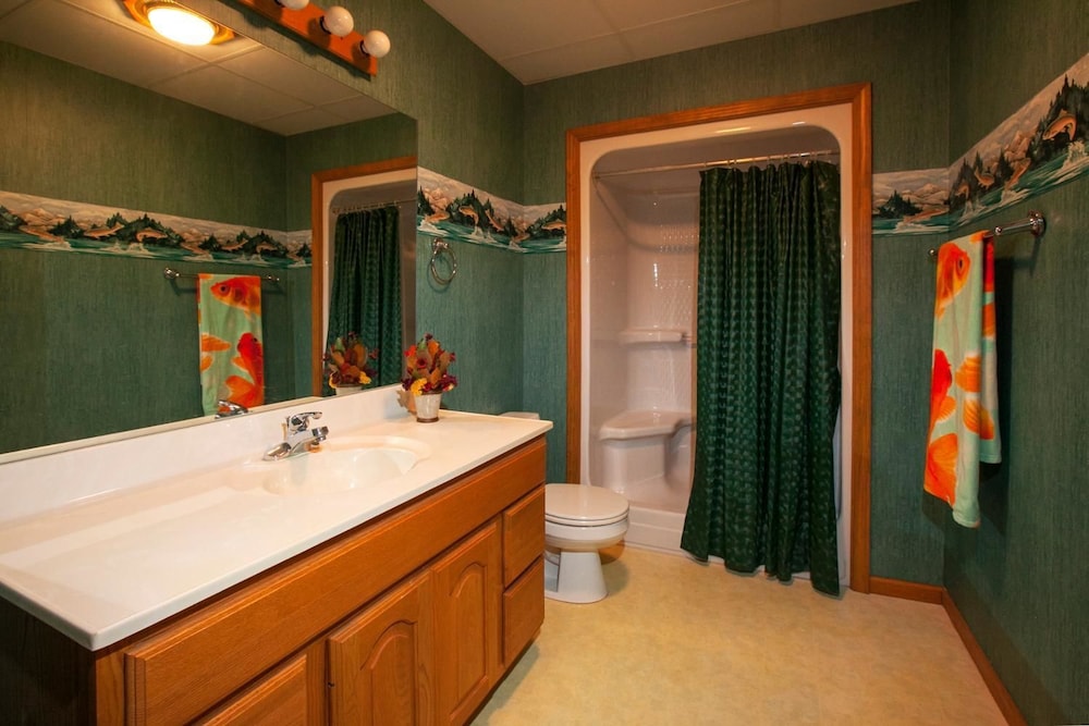 Goshorn Lake Cottages