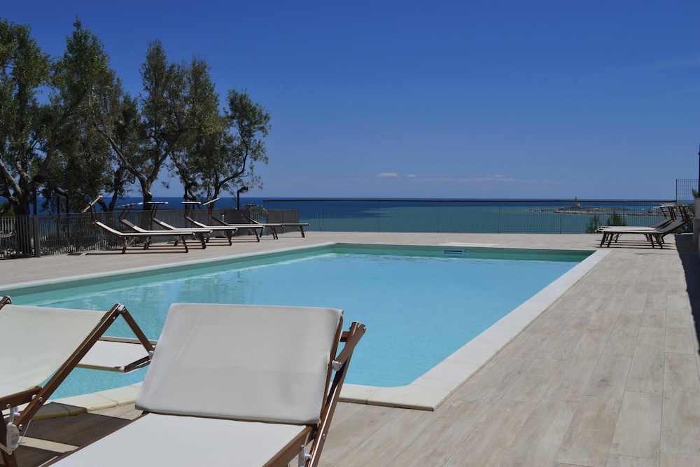 Stella Marina Residence