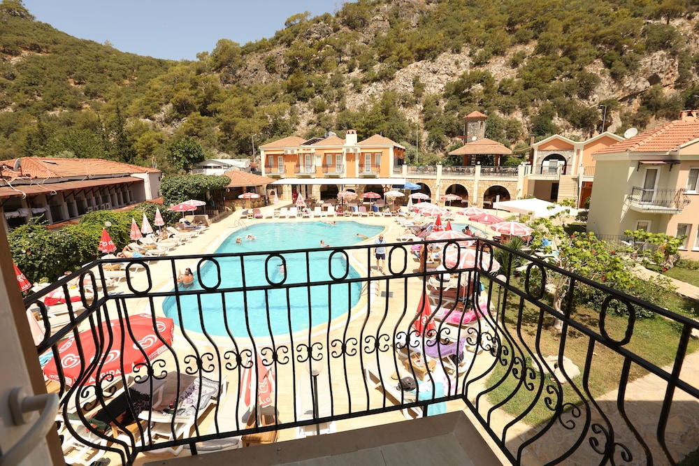 The Tower Hotel - Image 31