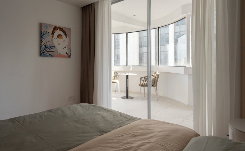 Book and Bed - Xujiahui