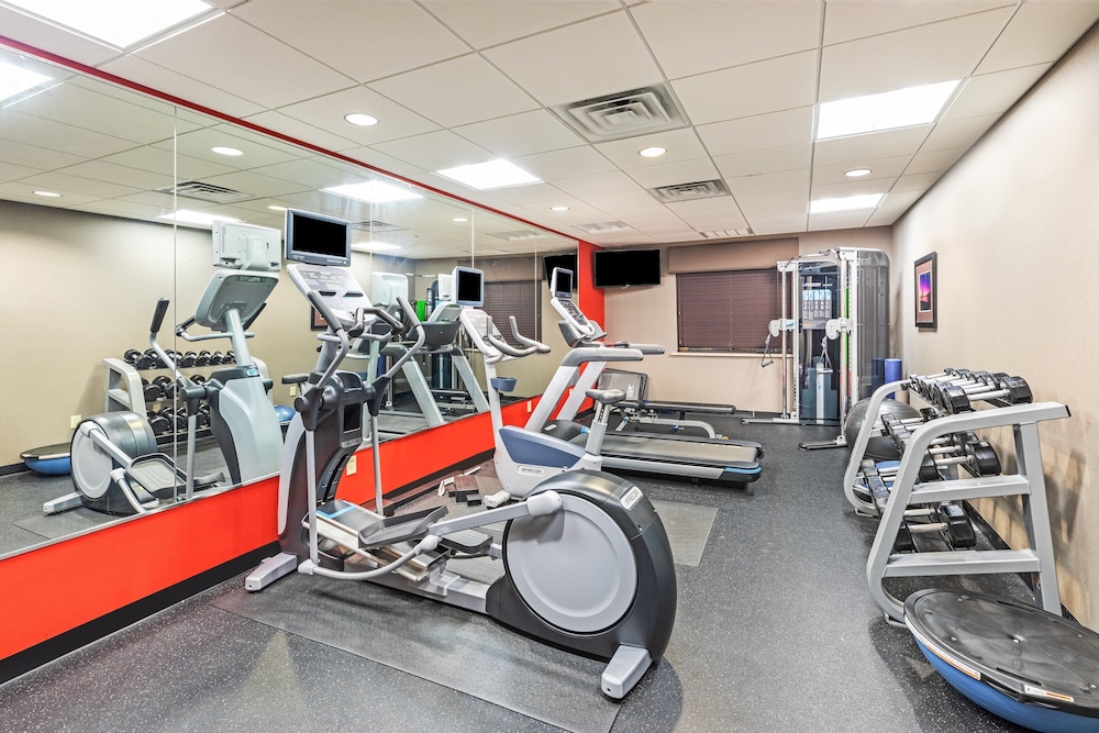 Holiday Inn Express & Suites Floresville by IHG