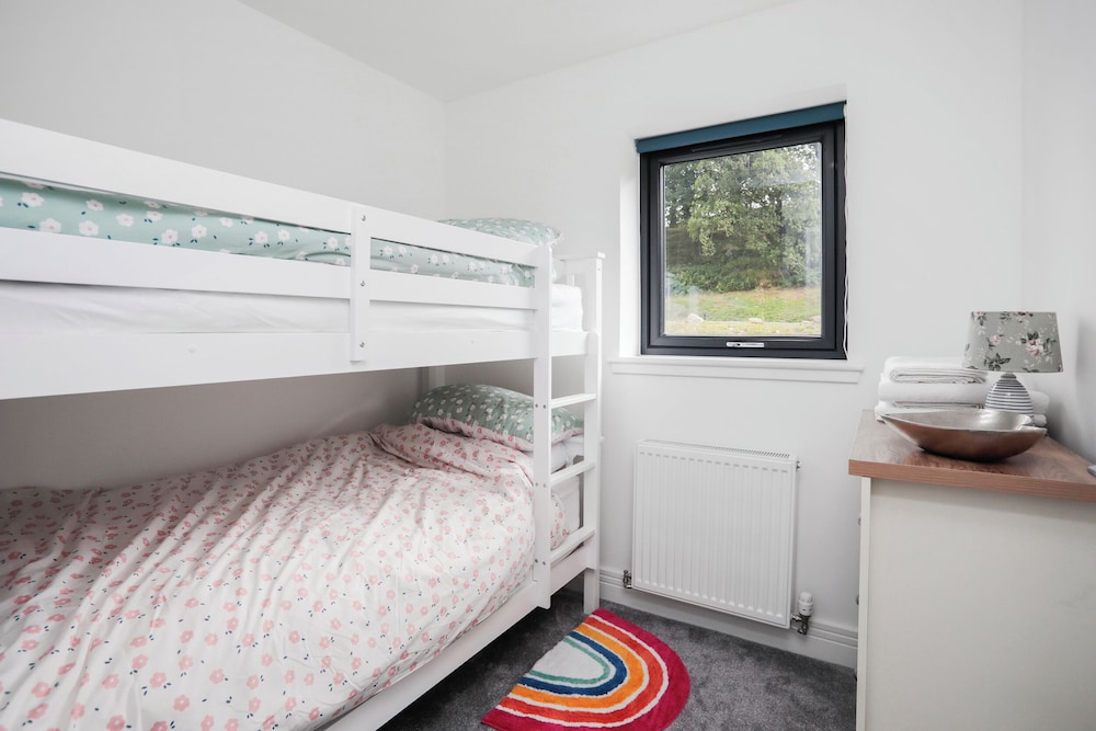 26 Strathtay Lodges
