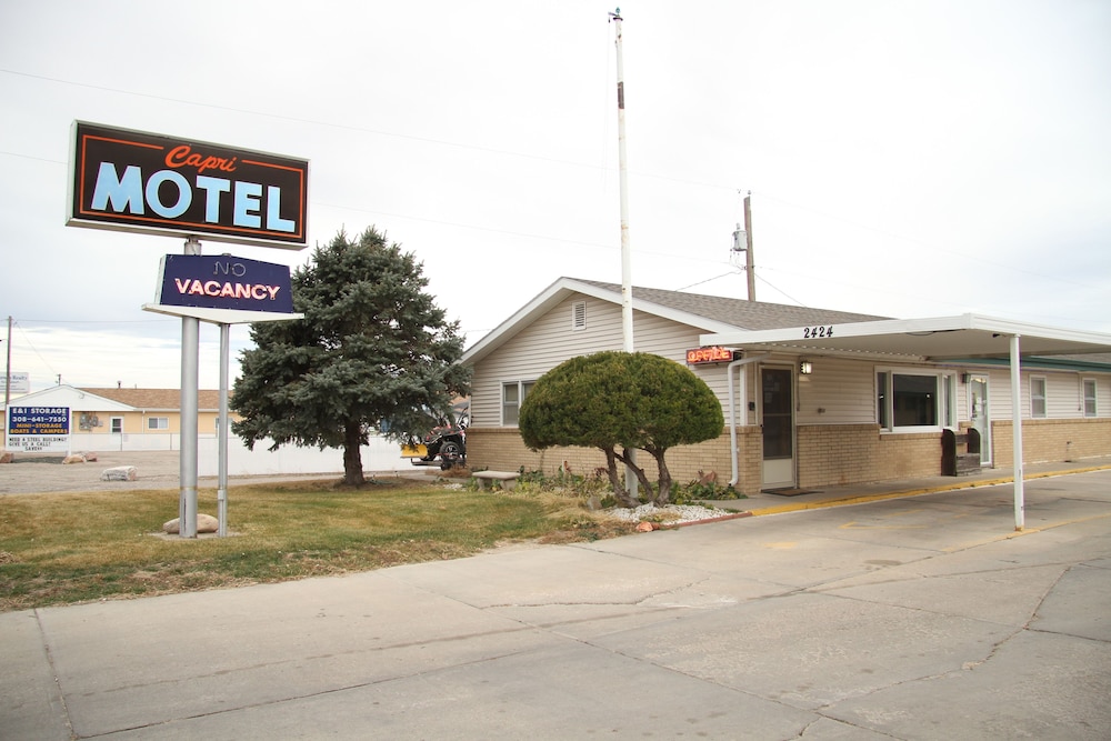 Capri Motel