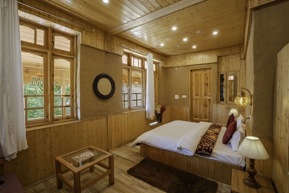 Tirthan Village Resort