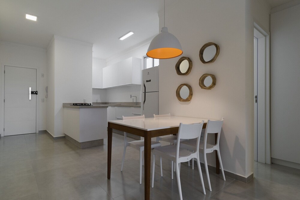 Apt w/ BBQ 300m From the Beach in Floripa Res201