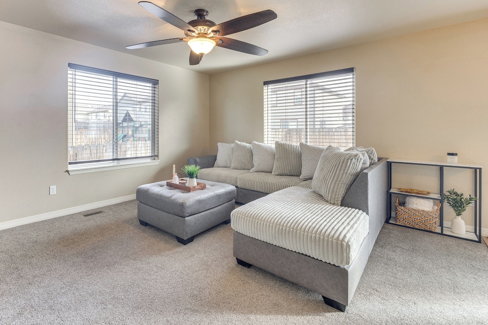 Explore Pikes Peak & Colorado Springs: Family Home