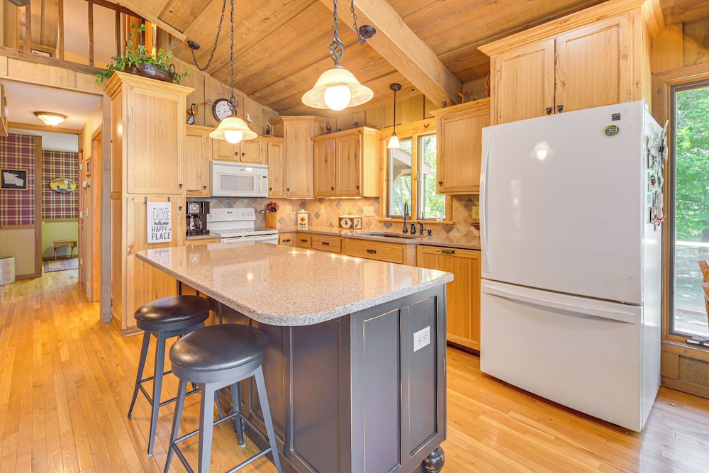 Waterfront Escape on Big Sand Lake w/ Private Dock