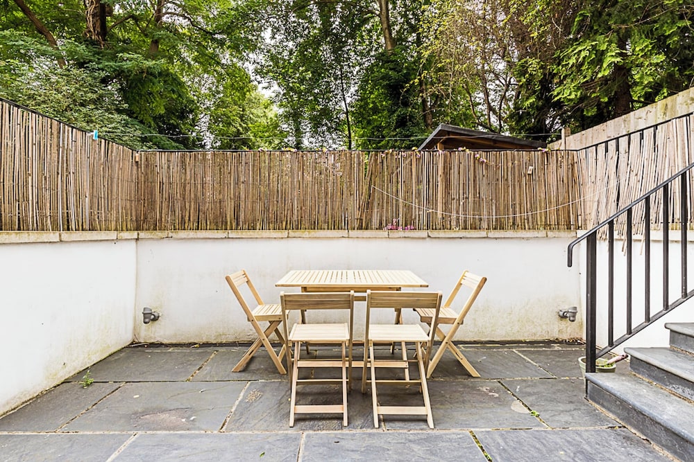 Charming and Modernised Edwardian Flat
