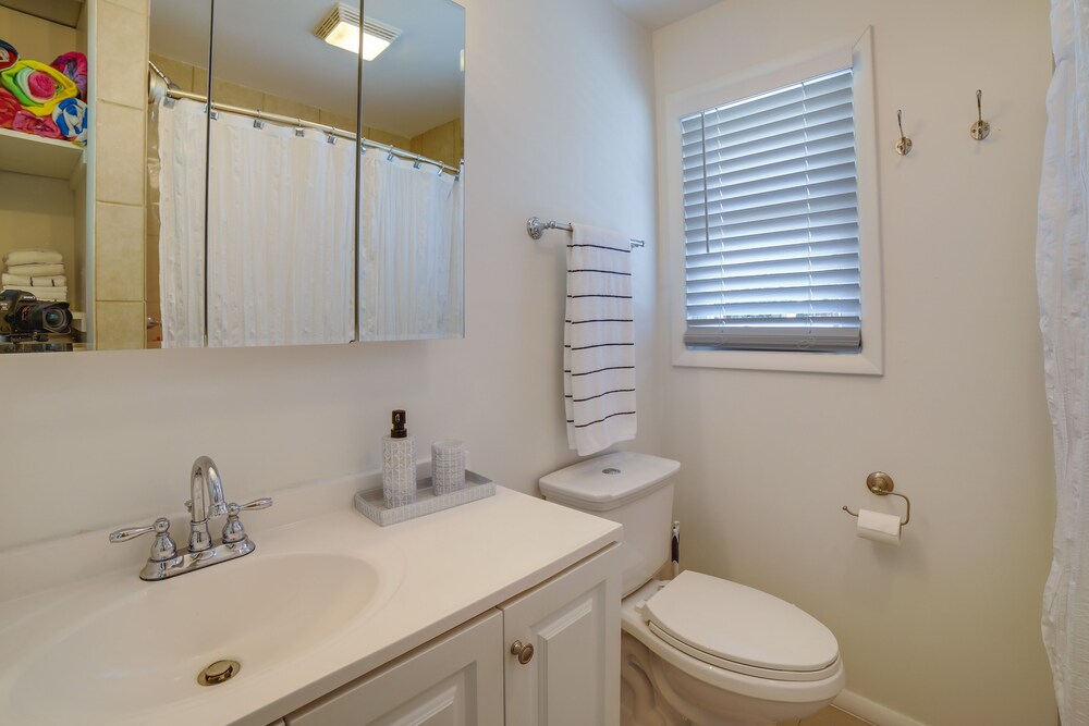 Lake City Vacations - Breezy Lake City Getaway - Walk to Englewood Beach - Property Image 14