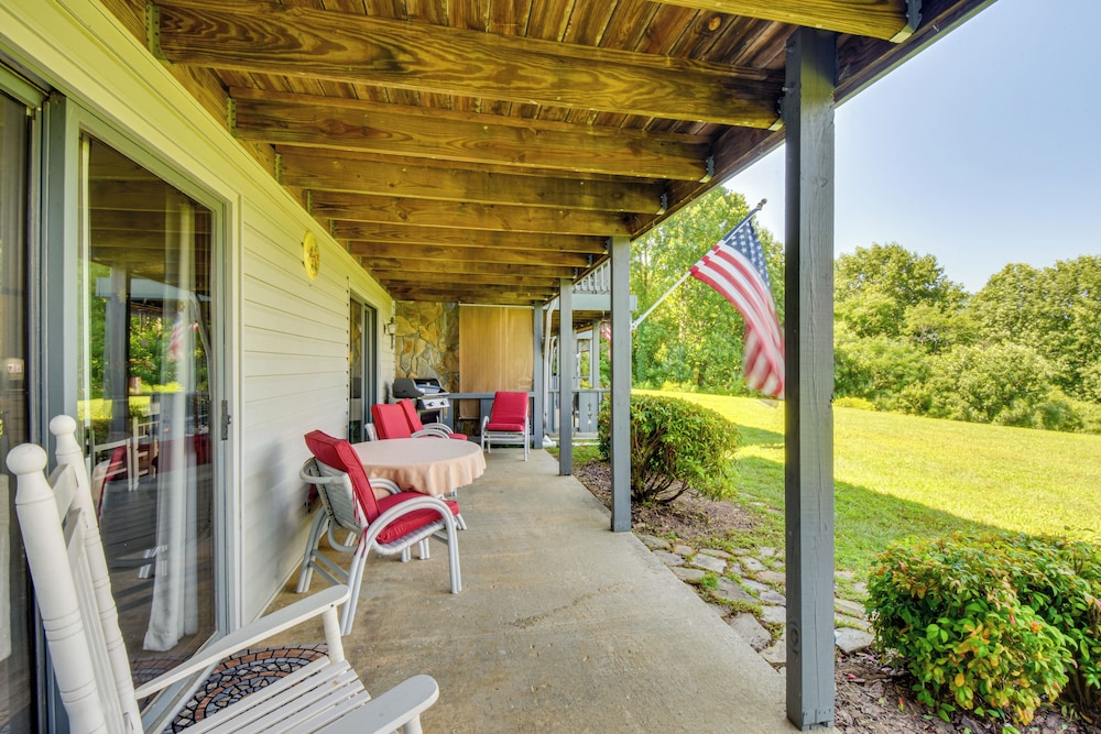 Tee Off in the Mtns: Sky Valley Condo w/ View!