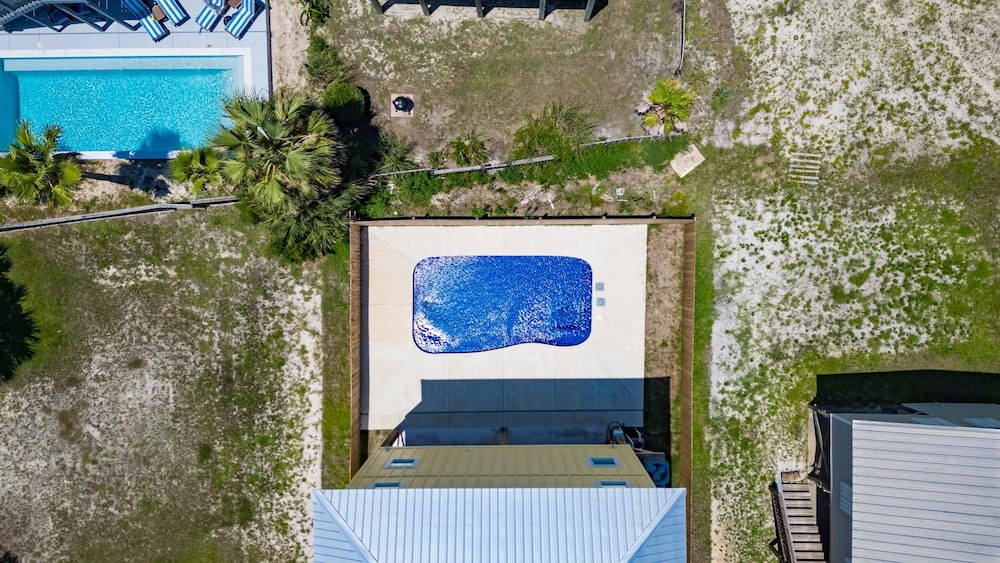 Dreezy's Hideaway by Southern Vacation Rentals