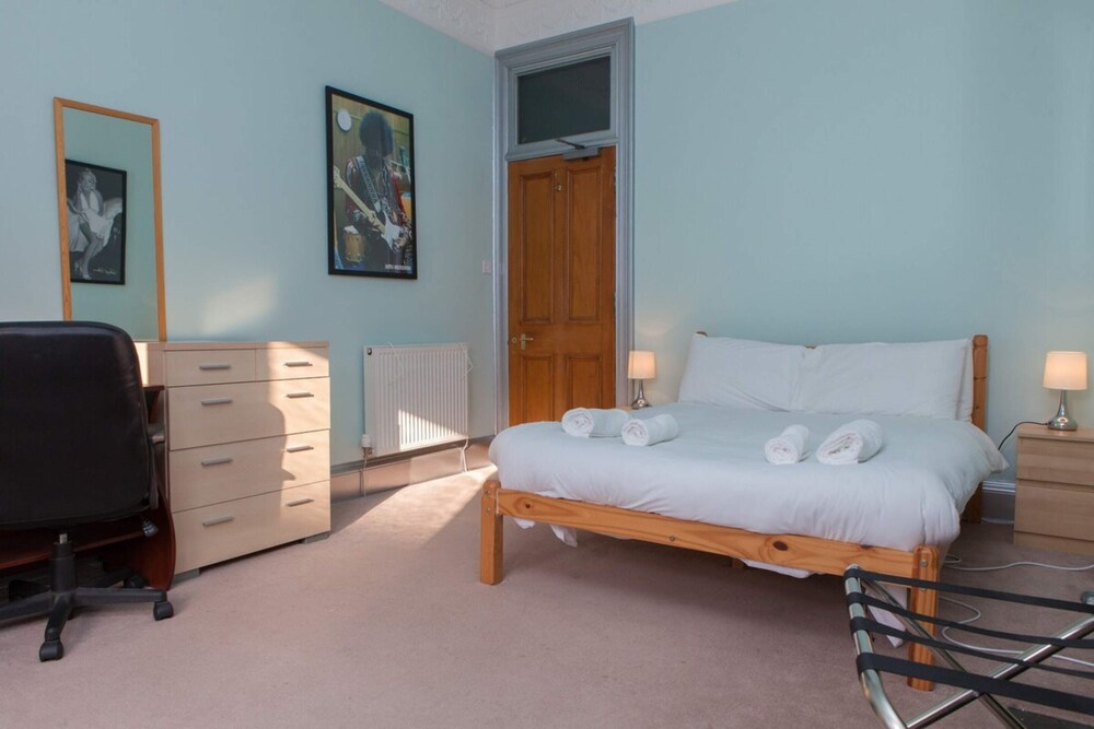 Stylish 3 Bedroom Apartment