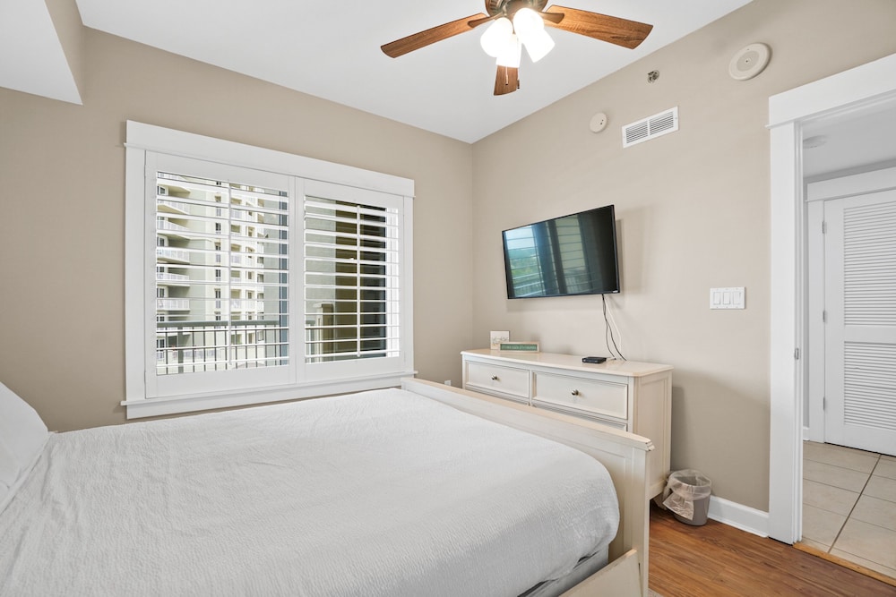 Grand Panama Beach Resort by Panhandle Getaways