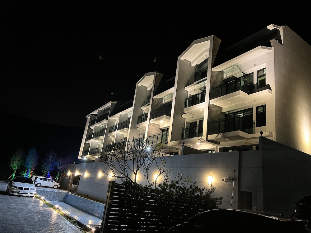 Chance Villa 261