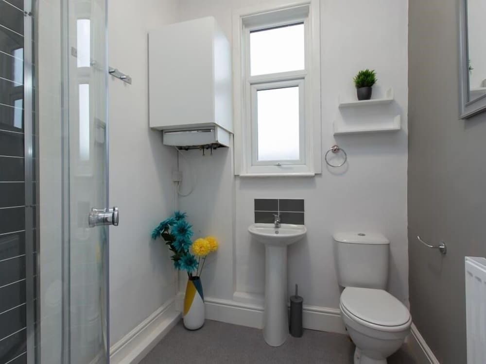 Townhouse @166 Ruskin Rd
