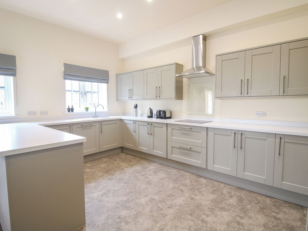Goodwood Cottage
