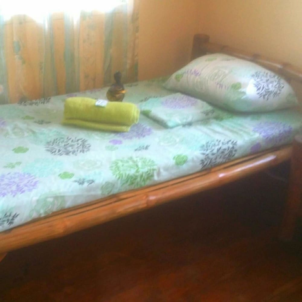 BugoyBikers Hostel