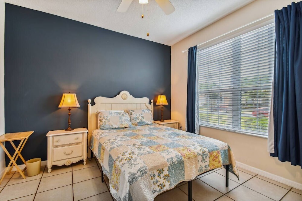 4BR Lake Berkley Home w/ Private Pool